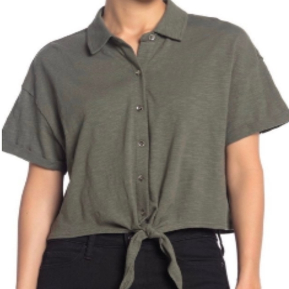 Splendid Cotton Button Front Tie Waist Cropped Tee in Olive Green Size M‎